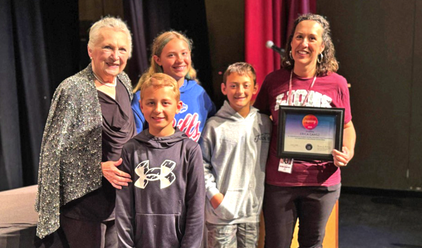 Lyons teacher earns state award for inspiring students
